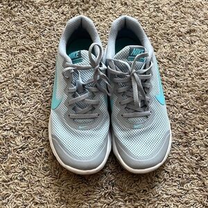 Nike flex experience rn 4